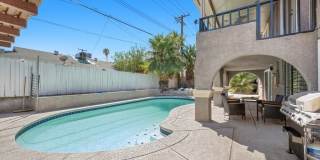 2571 Vegas Valley Drive Gallery 38