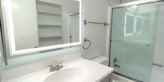 400-420 N. Oakland Ave. Gallery 63