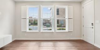 Welcome to Union Park at McLean! Gallery 9