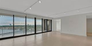 3 Grove Isle Dr Gallery 1