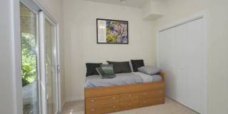 1013 Linden Avenue- X Gallery 7