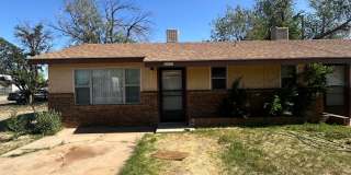 Very Spacious 1 Bed Du-Plex! Gallery 1