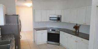 202 NE 36th Ter Gallery 16