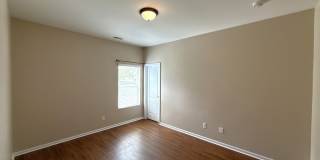 Spacious Home in Creekshire Village! Gallery 19
