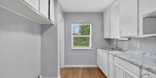 $1200 2 bedroom ranch Gallery 10