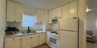 238 3/4 E. 51st St. Gallery 12