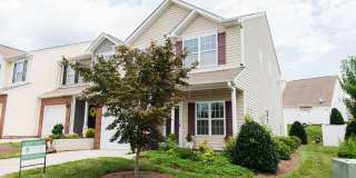 APPLICATIONS PENDING! Immaculate beautiful 3-bedroom, 2.5-bath townhouse in Greensboro with 1 car garage/fenced in patio Gallery 1