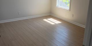 290 Creekwood Avenue - B Gallery 6
