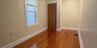 22 Barry Street - 1 Gallery 12