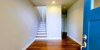 Luxurious and spacious 3 bed home in Manette Gallery 3