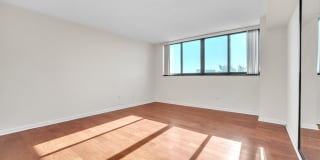 1101 South Arlington Ridge Road #806 Gallery 17