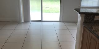 Beautiful  4 bedrooms 2.5 bathrooms Two-Story Single Family Home Located in Brandon FL! Gallery 8