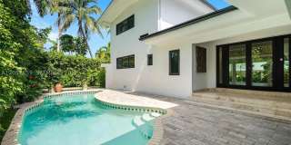 7810 Beachview Dr Gallery 1
