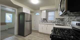 Now showing this updated 3BR 1.5 bath house! Gallery 5