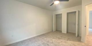 210 Adams Street Gallery 10