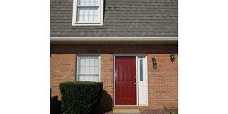 2 bedroom townhome in Oakwood, GA Gallery 1