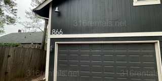 $1545 - 2 bed 1.5 bath - Duplex located in Riverside Gallery 2