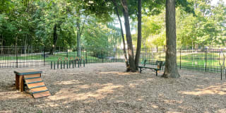 Fairlane Woods Apartments Gallery 17