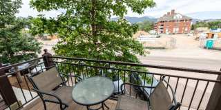 Downtown 3 Bedroom Townhome with 2 Car Garage Gallery 23