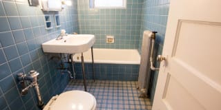 5120 S. Hyde Park Boulevard Gallery 26