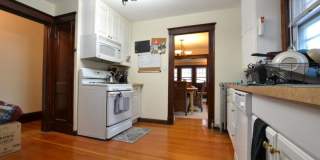 8 Niles St. Gallery 4