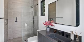 211 Veteran Ave Gallery 38