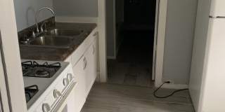 127 South Horton Street - 127 1/2 Gallery 7