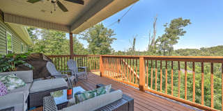 Modern 3-Bedroom Bella Vista Home with Bonus Room and Tiered Deck Gallery 29