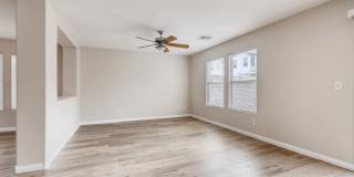 Beautiful 3 bedroom, 2.5 bath 2 story home! Gallery 12