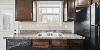Pet Friendly Two Bedroom! Gallery 10