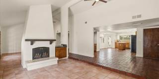 1756 W ECHO Lane Gallery 10