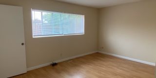 Newark 4 beds 2 baths Single Family House with Big Lot - showing 7/15 Wed 5pm Gallery 8
