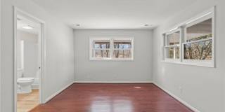 Private Basement Unit at 2630 Merry Oaks Trail Gallery 5
