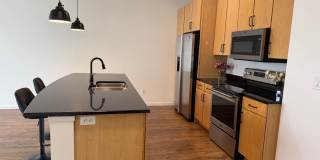 Luxury Condo Living in the Heart of Excelsior & Grand - Underground parking -Available NOW! Gallery 15