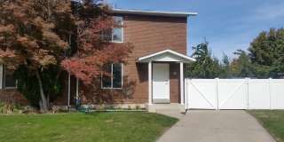 Beautifully updated town home with fenced backyard. Gallery 1