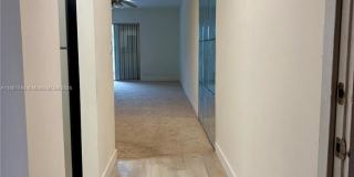 300 Golden Isles Dr 300 Golden Isles Dr Gallery 1