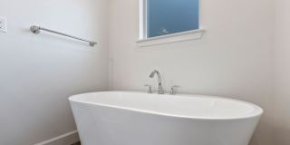 4 bedroom home in desirable neighborhood Gallery 30