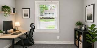 Updated Adorable 2 Bedroom Home Gallery 16