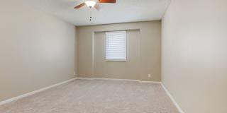 Fully Renovated 2 Bedroom and 2.5 Bath Townhome Located Indian Creek Park Estates Neighborhood! Gallery 15