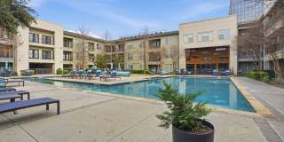 Sola Galleria Gallery 6