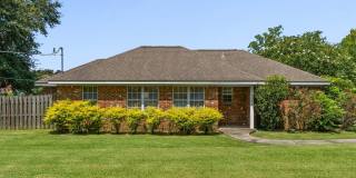 AVAILABLE FULL BRICK IN ROBERTSDALE Gallery 1