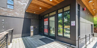 Fifty-Two Apartments - Student Housing Gallery 36