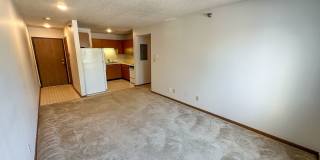 225 Hyland Gallery 8