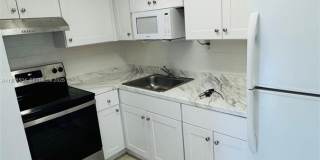 11005 SW 1st St Gallery 7