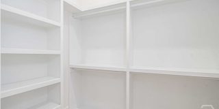 218 W 43rd Street Gallery 14