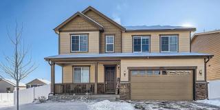 Beautiful Home in Windsor Gallery 1