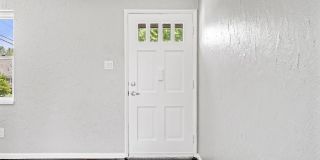 Quaint 4 Bed Cap Cod in Kettering Gallery 3
