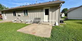 Large Updated 3 Bedroom/2 Bath Duplex in Lee's Summit Large Updated 3 Bedroom/2 Bath Duplex in Lee's Summit Gallery 18