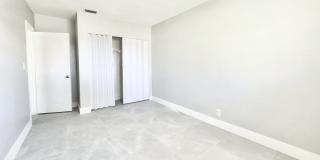 1007 W. Prospect Road Gallery 39