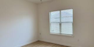 5703 Kemper Street Gallery 19